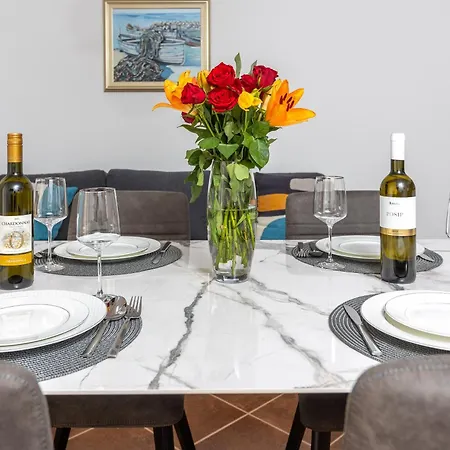 Apartament Lucija