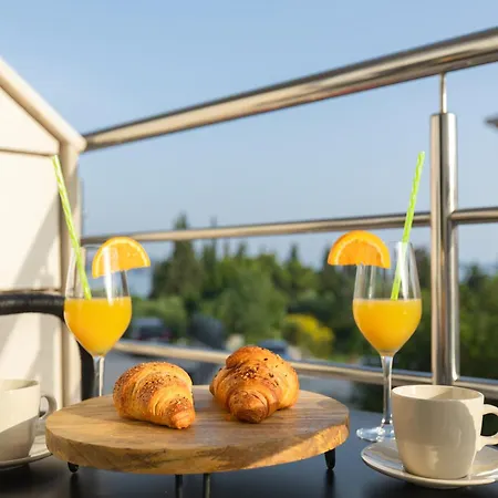 Apartment Lucija Mlini