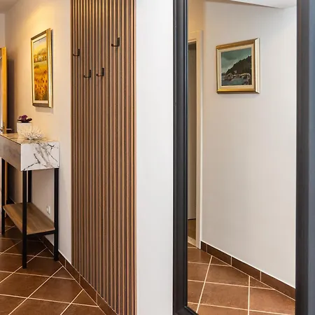 Lucija Apartament Mlini