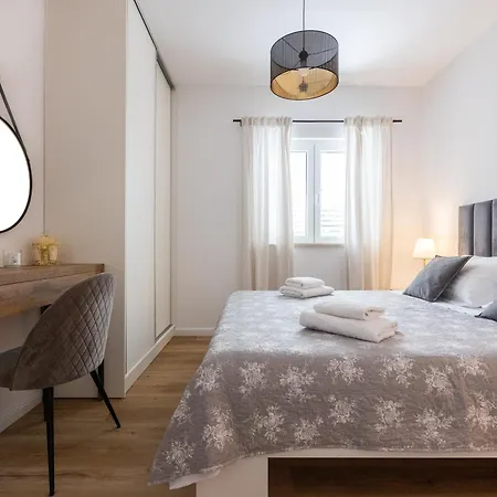 Apartament Lucija